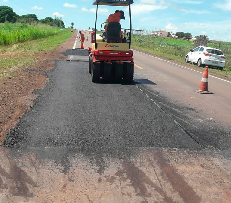 DNIT realiza obras de manutenção em rodovias federais de Mato Grosso